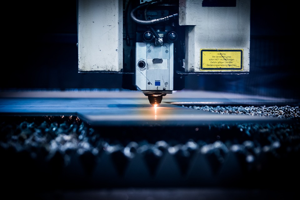 Industry_laser-2819138_960_720